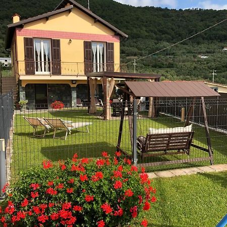 Casa Ginni Con Piscina E Giardino Caravonica Exteriér fotografie