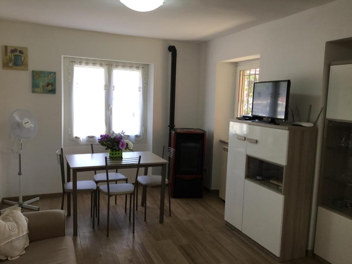 Casa Ginni Con Piscina E Giardino Caravonica Exteriér fotografie