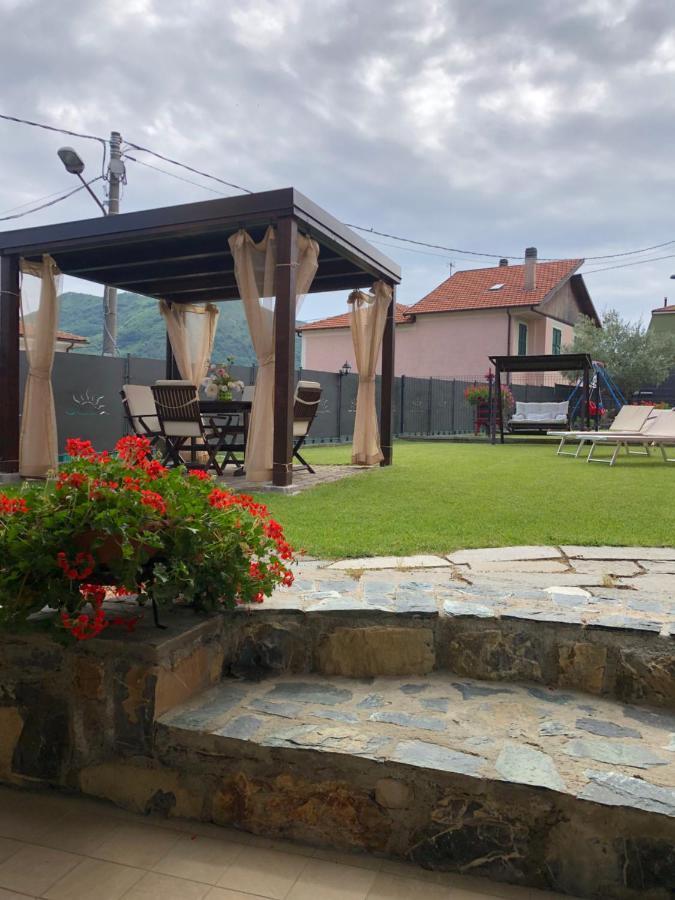 Casa Ginni Con Piscina E Giardino Caravonica Exteriér fotografie