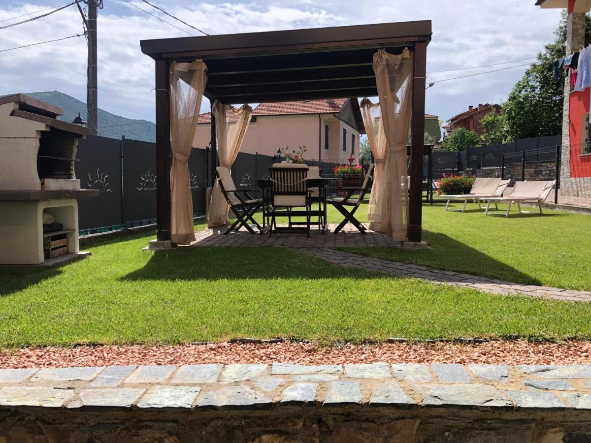Casa Ginni Con Piscina E Giardino Caravonica Exteriér fotografie